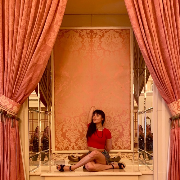 Meet your Posher, Miranda - Picture 3 of 8